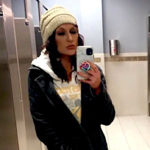 Meet your Posher, Posh